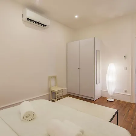 Comfortable With River View By Lovelystay Lisboa