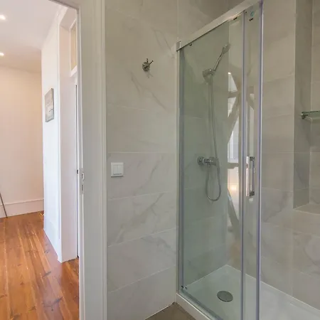 Comfortable With River View By Lovelystay * Lisboa