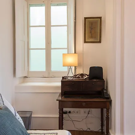 Comfortable With River View By Lovelystay Apartament