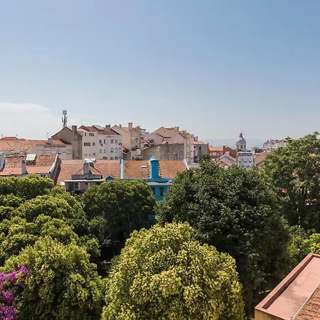 Comfortable With River View By Lovelystay *