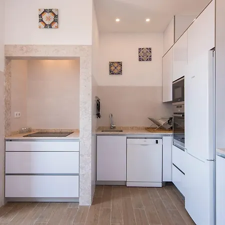 Comfortable With River View By Lovelystay Apartamento