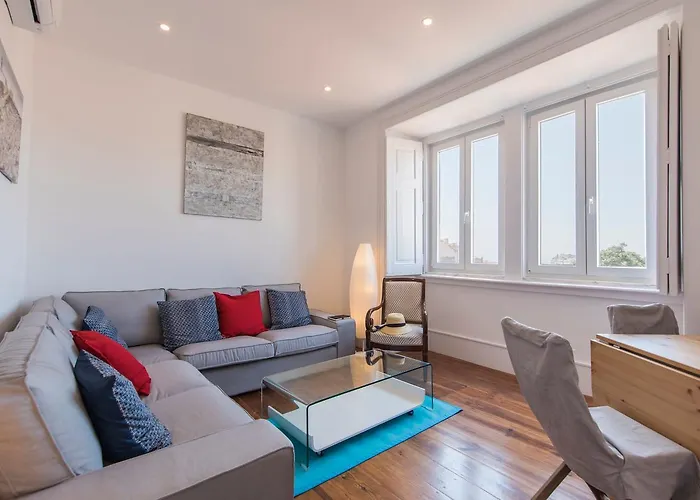 Comfortable With River View By Lovelystay ליסבון