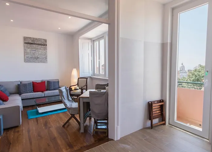 Comfortable With River View By Lovelystay דירה *