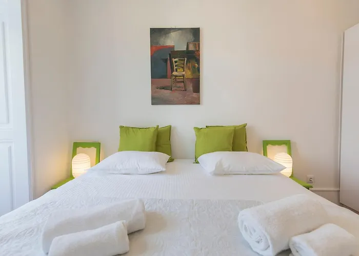 דירה Comfortable With River View By Lovelystay ליסבון