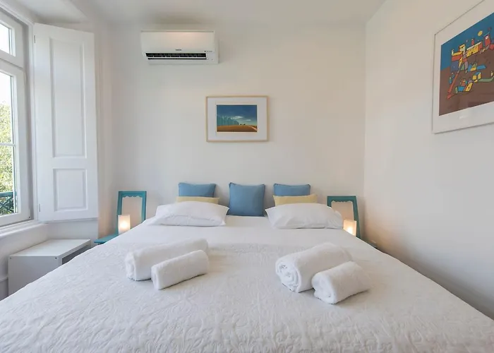 דירה Comfortable With River View By Lovelystay ליסבון