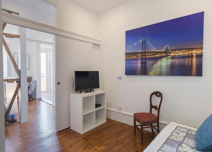 Comfortable With River View By Lovelystay ליסבון