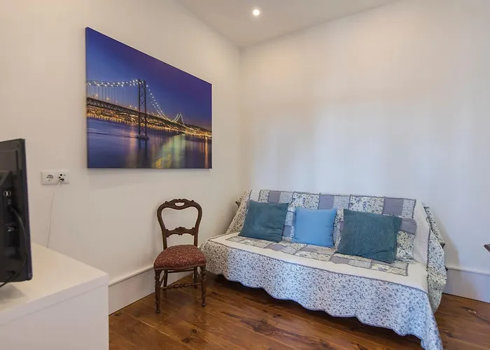 Comfortable With River View By Lovelystay * ליסבון