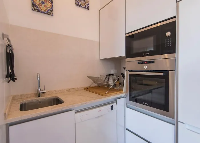 Comfortable With River View By Lovelystay דירה *