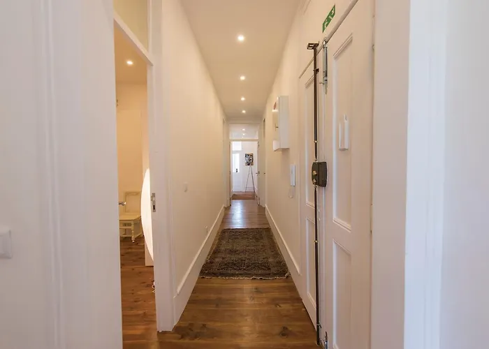 Comfortable With River View By Lovelystay דירה ליסבון