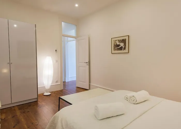 דירה Comfortable With River View By Lovelystay ליסבון