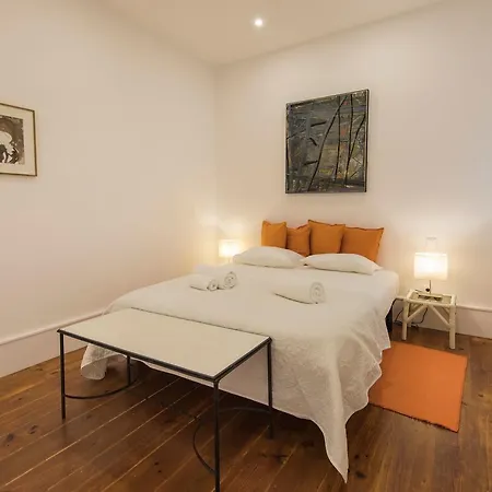 Comfortable With River View By Lovelystay