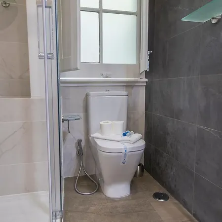 Comfortable With River View By Lovelystay *